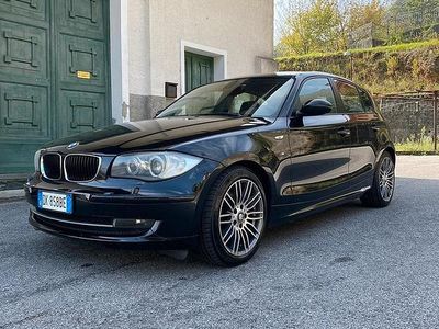 Usata BMW 120 177 CV (130 kW) 2008 Nero Utilitaria