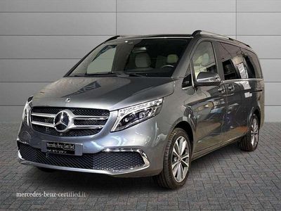 Usata Mercedes V300 237 CV (174 kW) 2022 Grigio selenite Monovolume