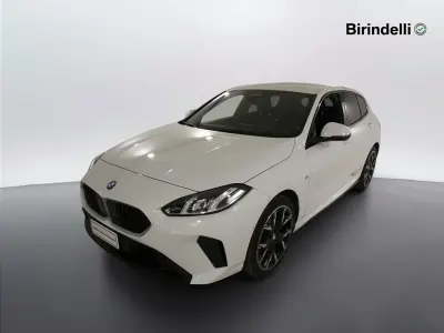 Usata BMW 118 M Sport 149 CV (109 kW) 2025 Alpin white pastello Utilitaria