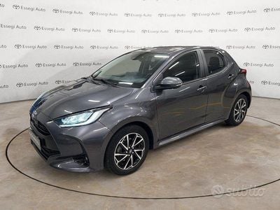 Grigio Usata 2021 Toyota Yaris Hybrid Trend Berlina | 15.950 € (Buon prezzo)