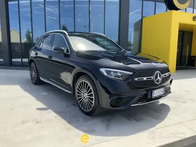 Usata Mercedes GLC220 AMG 197 CV (144 kW) 2023 Nero SUV