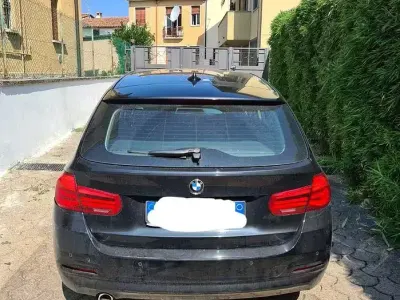 Usata BMW 318 150 CV (110 kW) 2017 Nero Station wagon