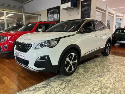 Usata Peugeot 3008 Allure 131 CV (96 kW) 2019 Bianco SUV