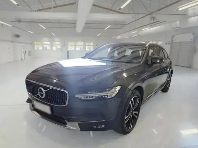 Usata Volvo V90 CC Pro 190 CV (139 kW) 2019 Grigio Station wagon