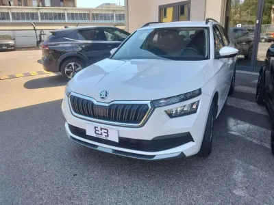 Usata Skoda Kamiq Ambition 95 CV (69 kW) 2023 Bianco SUV