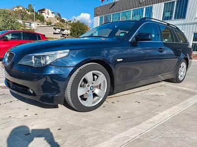 Usata BMW 530 231 CV (169 kW) 2006 Blu Station wagon