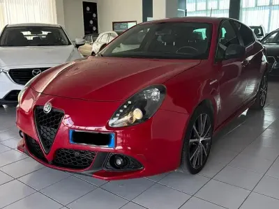 Usata Alfa Romeo Giulietta Sprint 120 CV (88 kW) 2020 Rosso Utilitaria