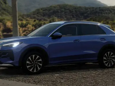 Nuova VW T-Roc Life 116 CV (85 kW) 2026 Blu SUV
