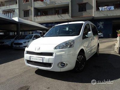 Usata Peugeot Partner Tepee 92 CV (67 kW) 2015 Bianco Monovolume