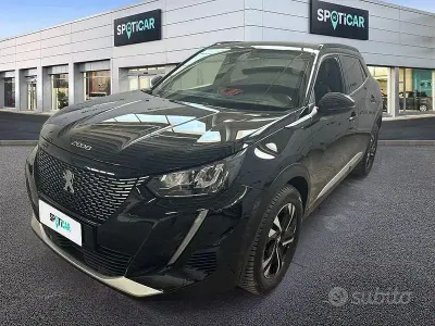 Usata Peugeot 2008 Allure 131 CV (96 kW) 2023 Nero SUV