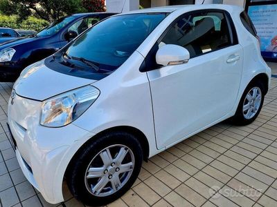 usata Toyota iQ 1.0 Sol CAMBIO AUTOMATICO