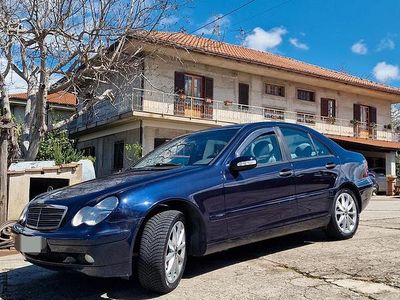 Usata Mercedes 200 2003 Blu Berlina