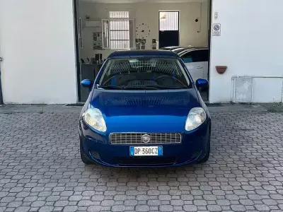Usata Fiat Grande Punto 65 CV (47 kW) 2008 Blu Utilitaria