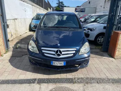 Usata Mercedes B180