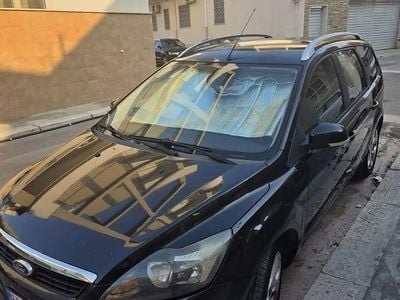 Usata Ford Focus 110 CV (80 kW) 2010 Nero Station wagon