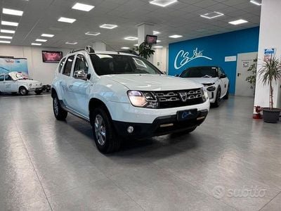 Usata Dacia Duster Ambiance 105 CV (77 kW) 2015 Bianco SUV