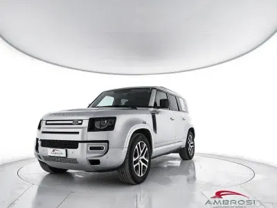 Usata Land Rover Defender SE 250 CV (183 kW) 2023 Grigio SUV