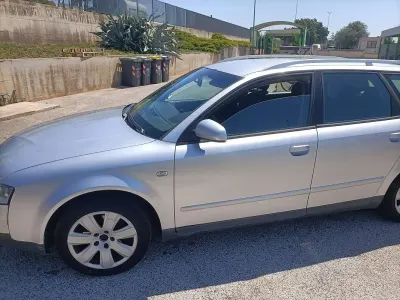 Usata Audi A4 Ambiente 131 CV (96 kW) 2003 Argento Station wagon
