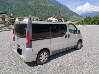 Usata Renault Trafic 116 CV (85 kW) 2012 Argento Monovolume