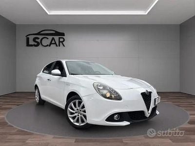 Usata Alfa Romeo Giulietta Super 120 CV (88 kW) 2018 Bianco Berlina