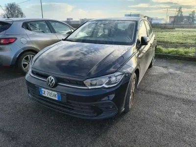 Usata VW Polo Life 95 CV (69 kW) 2022 Nero Utilitaria