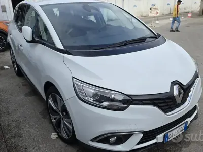 Usata Renault Scénic IV 120 CV (88 kW) 2020 Bianco Monovolume