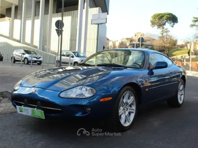 Usata Jaguar XK 284 CV (208 kW) 1997 Blu Coupé