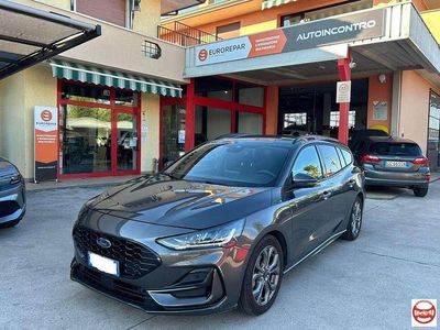 Usata Ford Focus ST-Line 125 CV (91 kW) 2022 Grigio Station wagon