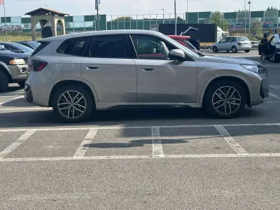 Usata BMW iX1 M Sport 67 kW (92 CV) 2024 Grigio SUV