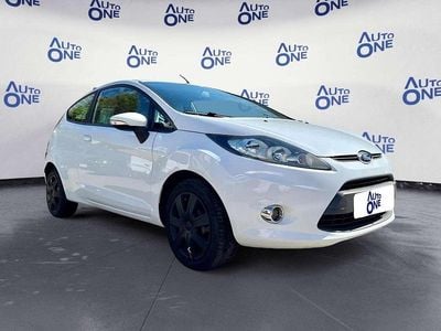Begagnad Ford Fiesta 68 HK (50 kW) 2010 Vit Halvkombi