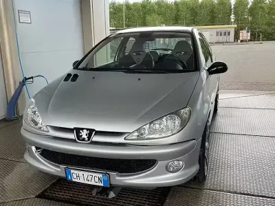 Usata Peugeot 206 RC 177 CV (130 kW) 2003 Grigio Berlina