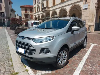 Usata Ford Ecosport Titanium 90 CV (66 kW) 2015 Grigio SUV