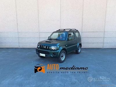 Usata Suzuki Jimny 84 CV (61 kW) 2012 Verde SUV
