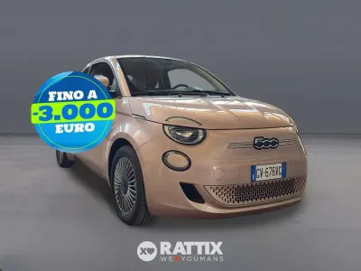 Usata Fiat 500e Pop 69 kW (95 CV) 2024 Rose gold Utilitaria
