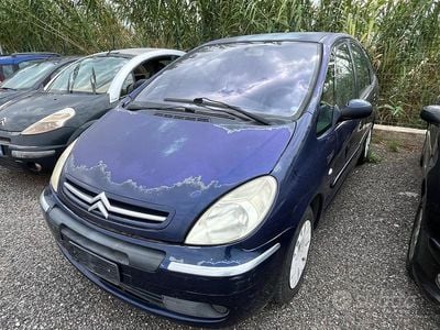 Usata Citroën Xsara Picasso 95 CV (69 kW) 2004 Blu Monovolume