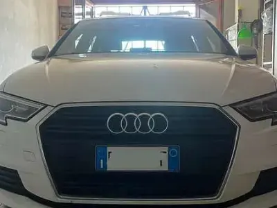 Usata Audi A3 Business 150 CV (110 kW) 2018 Berlina
