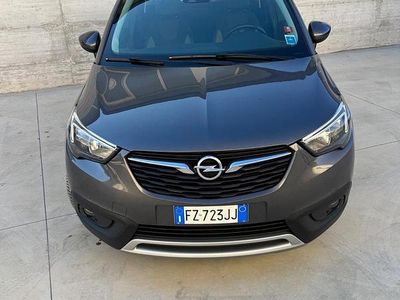 Usata Opel Crossland X Innovation 102 CV (75 kW) 2019 Grigio SUV