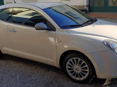 Usata Alfa Romeo MiTo Impression 69 CV (50 kW) 2015 Bianco Utilitaria