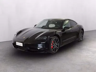 Usata Porsche Taycan 4S 339 kW (462 CV) 2025 Nero Berlina