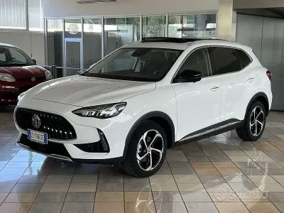 Usata MG HS Luxury 170 CV (125 kW) 2024 Bianco SUV