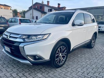 usata Mitsubishi Outlander 2.2 / 7 POSTI