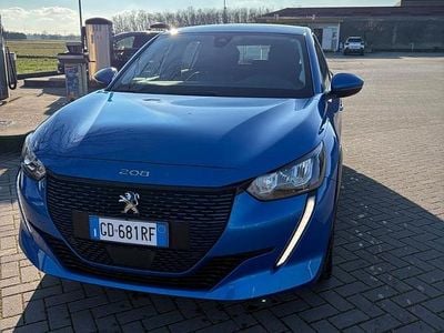 Usata Peugeot 208 Active 100 kW (136 CV) 2021 Blu Utilitaria