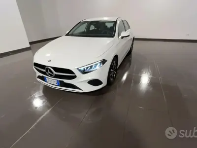 Usata Mercedes A180 116 CV (85 kW) 2024 Bianco Berlina