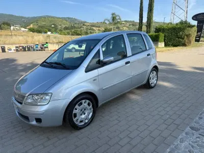 Usata Fiat Idea 90 CV (66 kW) 2007 Grigio Monovolume