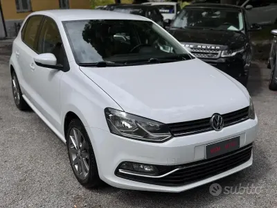 Usata VW Polo Comfortline 90 CV (66 kW) 2016 Bianco Berlina