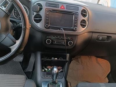 Usata VW Tiguan 150 CV (110 kW) 2010 Grigio SUV