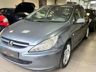 Usata Peugeot 307 135 CV (99 kW) 2004 Grigio Berlina