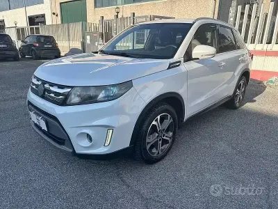 Usata Suzuki Vitara Cool 120 CV (88 kW) 2015 Bianco SUV