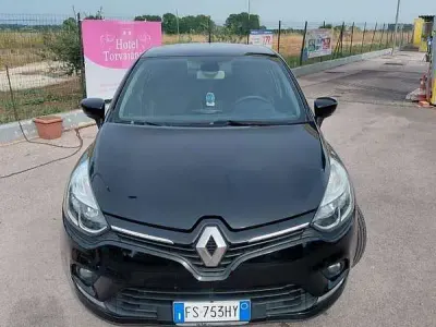 Usata Renault Clio IV Life 75 CV (55 kW) 2018 Berlina