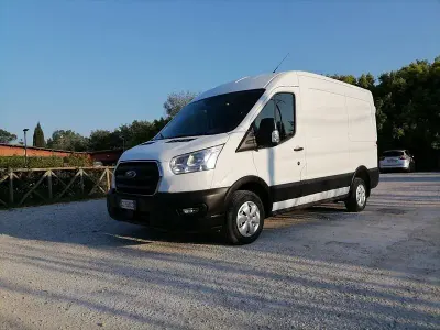 Usata Ford Transit Trend 131 CV (96 kW) 2022 Bianco Furgone